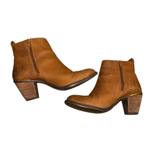 Steve Madden Leather Brown Ankle Booties With Side Zippers - Picture 8 of 10